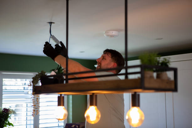 Best Affordable Emergency Electrician  in Creve Coeur, MO