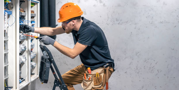 Best Commercial Electrician Services  in Creve Coeur, MO